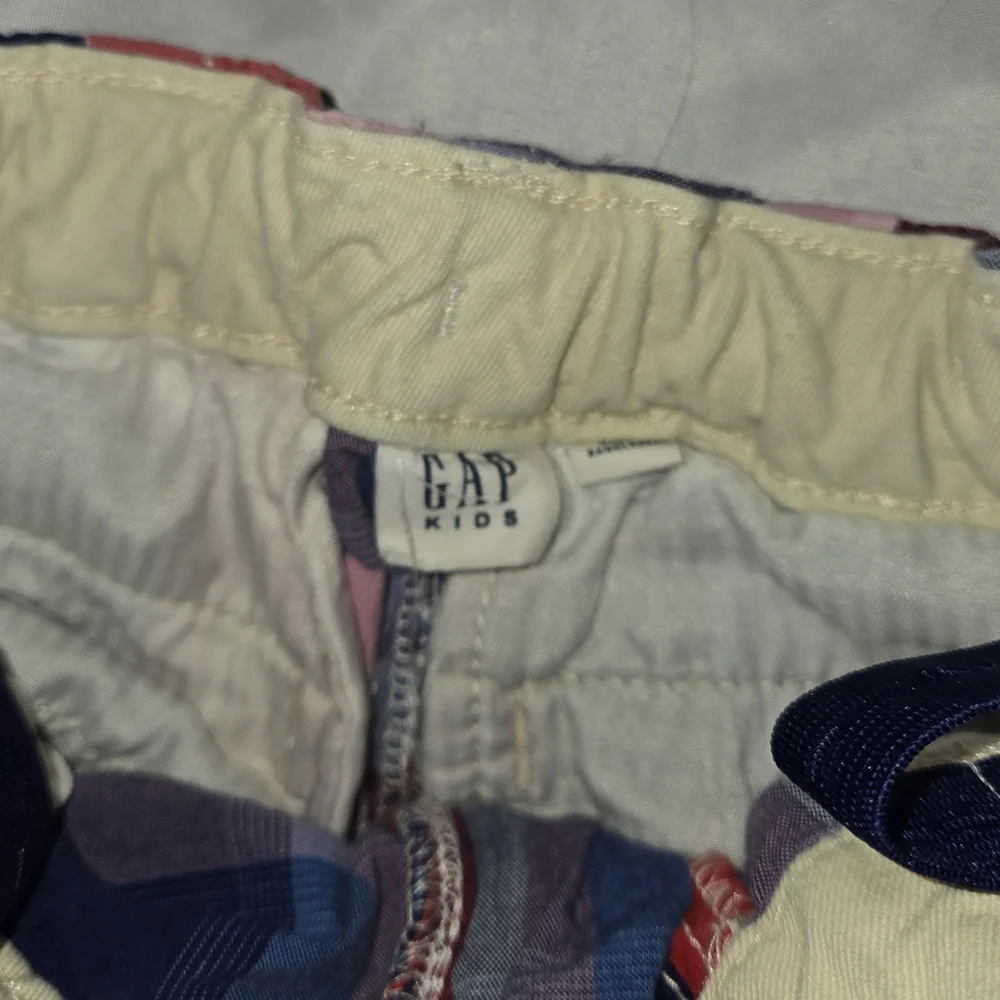 GAP Kids Boys Red, White Blue Plaid Shorts Adj Waist Hook And Bar Closure Size 5